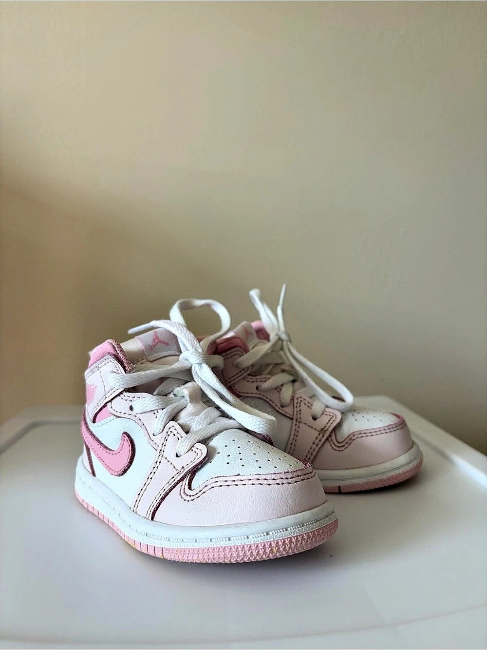 Nike Air Jordan 1 Mid GS Pearl Pink White Sneakers Baby US 5C